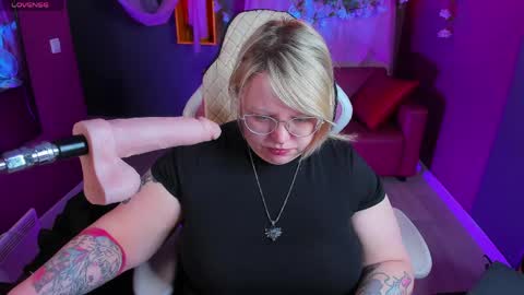 Snapshot of yoki_shizuko chatting on April 2, 2026, 6:33 am Yoki online show from April 2, 2026, 6:33 am