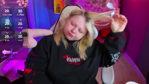 Snapshot of yoki_shizuko chatting on April 10, 2026, 6:51 am Yoki online show from April 10, 2026, 6:51 am