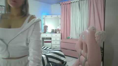 yokiko online show from September 9, 2025, 1:43 pm