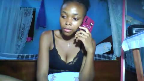 Snapshot of yolandrina90 chatting on October 1, 2025, 12:11 pm yolandrina90 online show from October 1, 2025, 12:11 pm