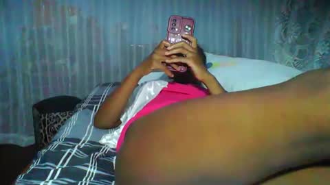 Snapshot of yolandrina90 chatting on October 22, 2025, 7:13 pm yolandrina90 online show from October 22, 2025, 7:13 pm