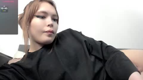 yomoyoo online show from November 5, 2025, 9:26 pm