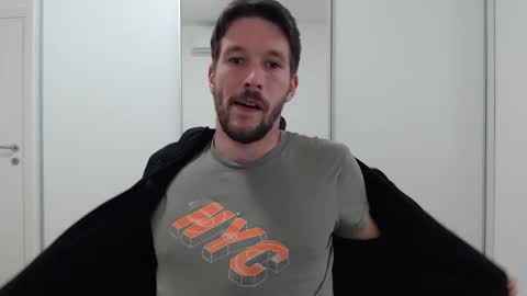 yone23 online show from March 7, 2025, 2:56 pm