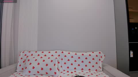 Snapshot of yoon_shin chatting on November 15, 2025, 4:43 am yoon_shin online show from November 15, 2025, 4:43 am