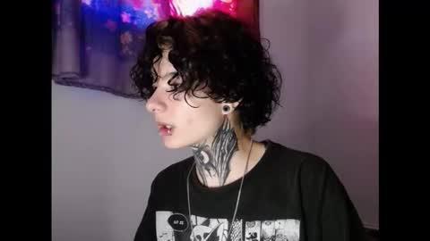 Little Mike Independent model online show from February 15, 2026, 10:06 pm