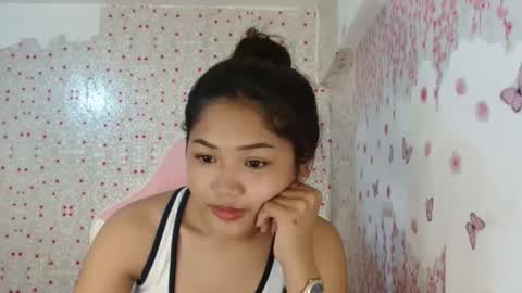 Snapshot of yosufloversweet chatting on October 3, 2025, 4:15 pm fin online show from October 3, 2025, 4:15 pm