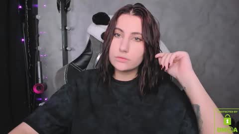 Snapshot of you_lika chatting on January 18, 2026, 2:43 pm Lika online show from January 18, 2026, 2:43 pm