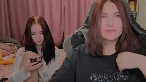 Snapshot of you_lika chatting on February 27, 2026, 7:03 pm Lika online show from February 27, 2026, 7:03 pm