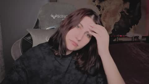 Snapshot of you_lika chatting on March 1, 2026, 4:53 pm Lika online show from March 1, 2026, 4:53 pm