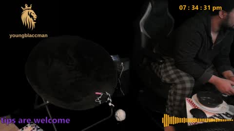 younblaccman6969 online show from January 10, 2025, 1:32 am