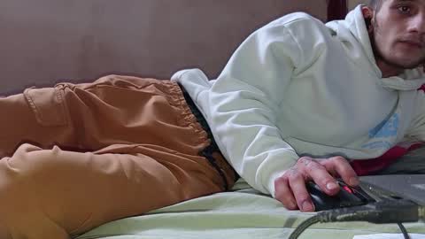 youndadd online show from January 16, 2026, 9:13 am