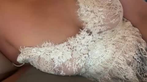 Snapshot of youownmee chatting on May 30, 2026, 3:31 pm Bellas Breasts online show from May 30, 2026, 3:31 pm