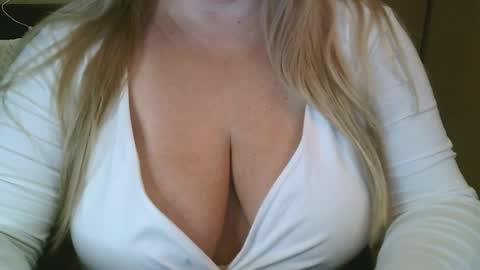 Maria Love online show from February 10, 2026, 5:33 am