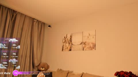 Camilla online show from February 17, 2026, 6:36 pm