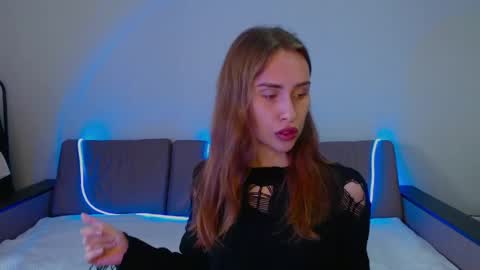 Amelia online show from April 21, 2026, 12:22 pm