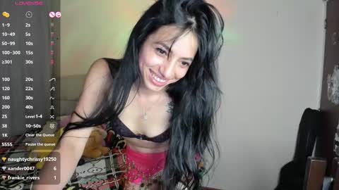 mia3 online show from December 15, 2025, 7:34 am