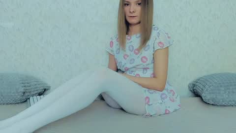 Lily online show from January 12, 2025, 11:17 am