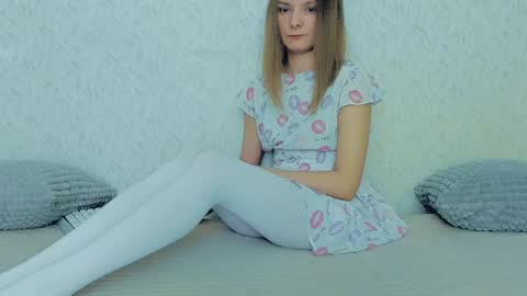 Lily online show from January 14, 2025, 10:48 am