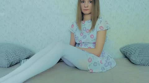 Lily online show from January 20, 2025, 12:49 pm