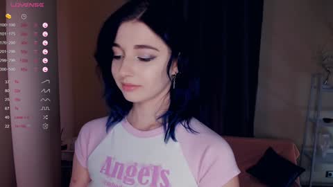 Lina online show from January 22, 2025, 6:10 am