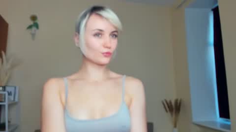 Snapshot of your_desssert chatting on July 14, 2026, 5:29 pm Lina online show from July 14, 2026, 5:29 pm