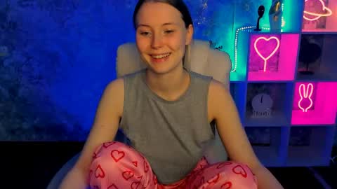 Ella online show from April 27, 2026, 1:31 pm