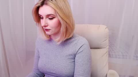 Snapshot of your_freya chatting on February 22, 2025, 9:56 am Freya online show from February 22, 2025, 9:56 am