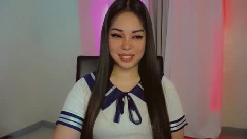 Snapshot of your_gwen22 chatting on December 6, 2024, 10:19 pm GWEN online show from December 6, 2024, 10:19 pm