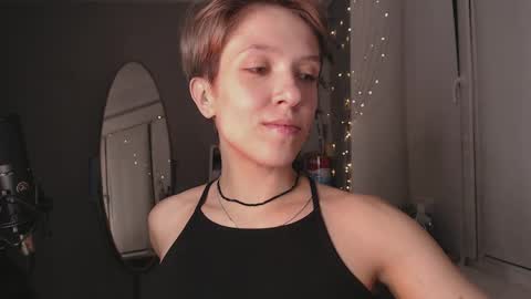 Alex and Kris long hair online show from December 29, 2024, 9:30 pm