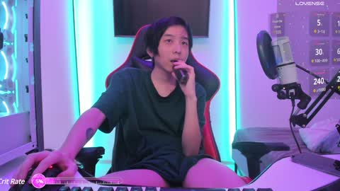 Snapshot of your_little_twink chatting on February 2, 2025, 11:32 pm Han online show from February 2, 2025, 11:32 pm