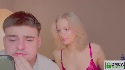 your_molly_mark online show from February 15, 2026, 7:43 pm