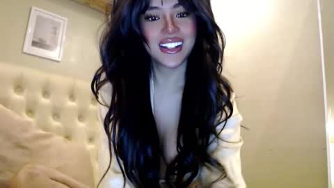 Snapshot of your_pov chatting on January 11, 2026, 7:24 am Lena online show from January 11, 2026, 7:24 am