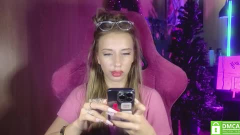Snapshot of your_psychologist chatting on December 5, 2024, 1:38 pm Alice  online show from December 5, 2024, 1:38 pm