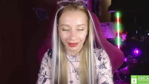 Snapshot of your_psychologist chatting on February 10, 2025, 2:41 am Alice  online show from February 10, 2025, 2:41 am