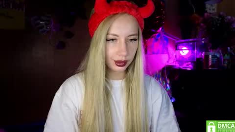 Snapshot of your_psychologist chatting on October 1, 2025, 1:33 am Alice  online show from October 1, 2025, 1:33 am