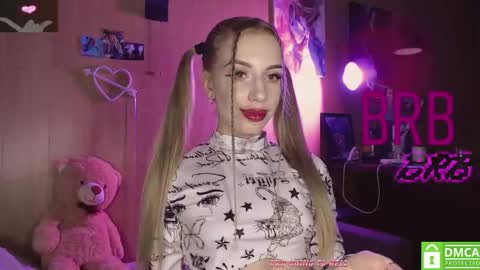 Alice  online show from March 15, 2026, 11:33 pm