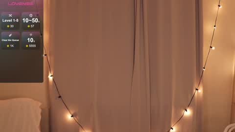 Luna online show from February 1, 2025, 4:22 pm