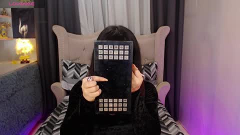 kim online show from February 27, 2025, 6:42 pm