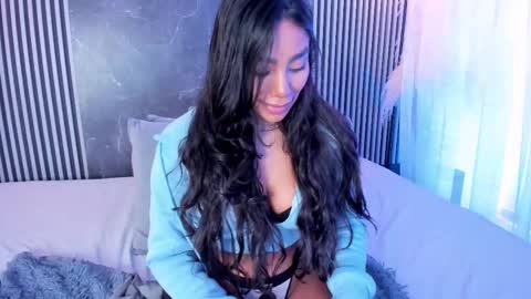 Selena online show from March 6, 2025, 8:08 am