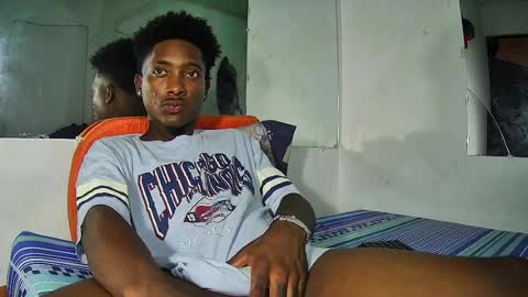 Yourdaddy2005 online show from April 1, 2026, 4:37 pm