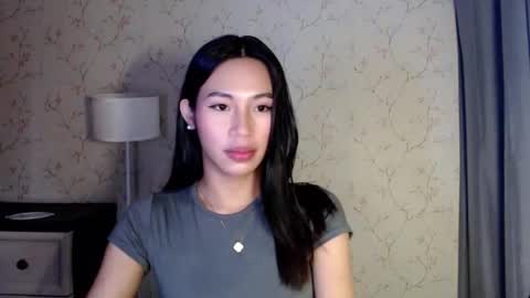 Snapshot of yourdreamgirlgwen chatting on June 2, 2026, 1:02 pm GWENI online show from June 2, 2026, 1:02 pm