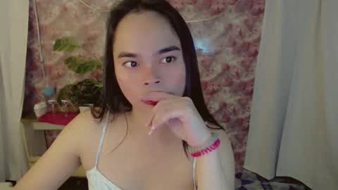 Snapshot of yourdreamgirljenelyn chatting on May 10, 2026, 2:28 am Alice online show from May 10, 2026, 2:28 am