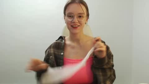 Lana online show from June 2, 2026, 10:23 pm