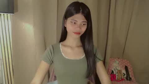 Vivian online show from April 16, 2026, 10:45 pm