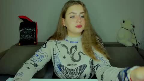 yourgem__ online show from September 11, 2025, 8:20 pm