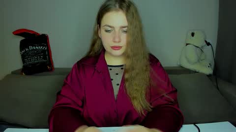 yourgem__ online show from September 22, 2025, 8:00 pm