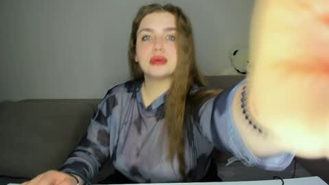 yourgem__ online show from April 3, 2026, 2:53 am