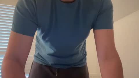 Snapshot of yourguy9333 chatting on February 18, 2026, 9:05 am yourguy9333 online show from February 18, 2026, 9:05 am