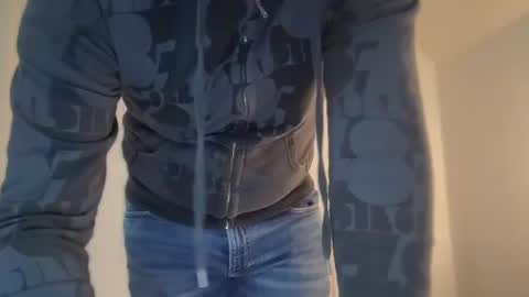 Snapshot of yourguy9333 chatting on March 13, 2026, 9:54 pm yourguy9333 online show from March 13, 2026, 9:54 pm