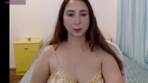 Snapshot of yourhoneypiexx chatting on February 12, 2025, 8:40 pm Honey online show from February 12, 2025, 8:40 pm